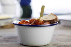 Miska ENAMELWARE Ø 13 cm, výška: 6 cm, 0,5 l smaltovaný oceľový plech bielo modrý