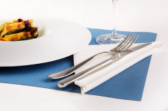 Prestieranie 45 x 33 cm PVC, úzky pásik, farba bledomodrá