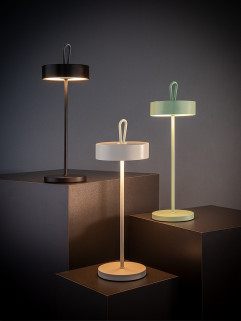 Lampa stolová CLEO, Ø 12 cm, výška: 30,5 cm, nabíjacia stanica, USB nabíjací kábal, dialkové ovládanie s batériou, kov, farba zelená
