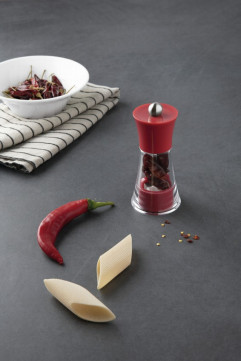 Mlynček na na chilli 13 cm akryl priehľadný/červený